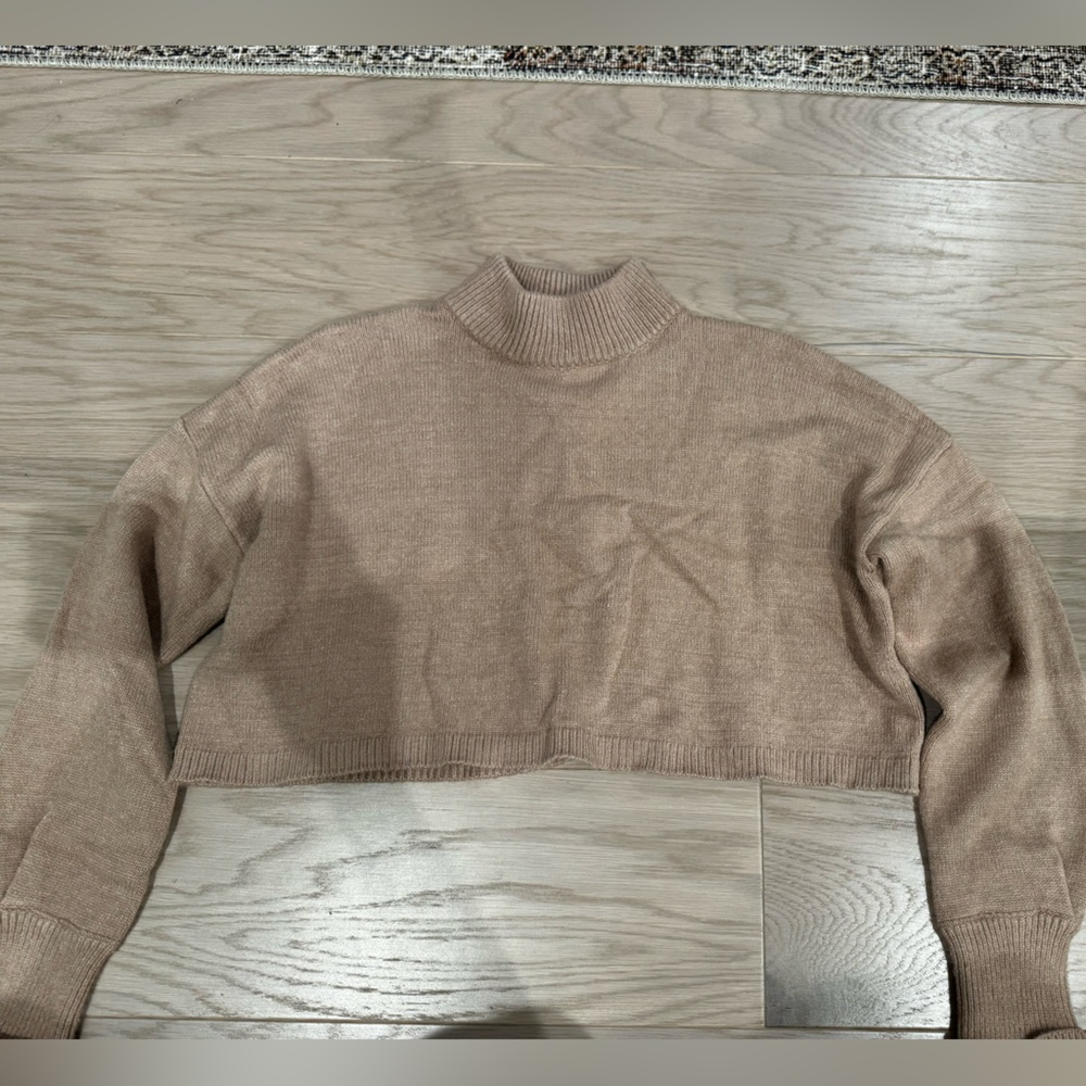 Cropped sweater